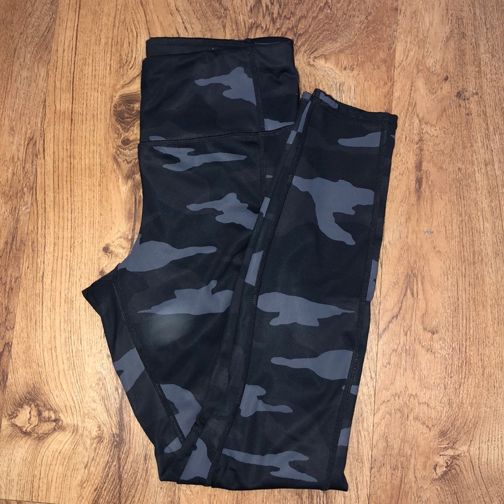 Athleta Contender 7/8 Leggings